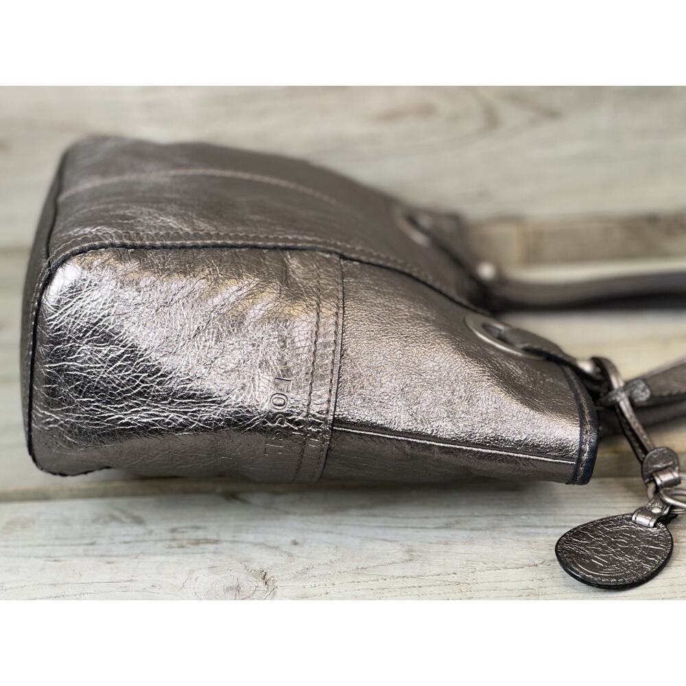 FOSSIL Long Live Vintage Silver Metallic Distressed Leather Hathaway Tote Bag - Picture 4 of 8